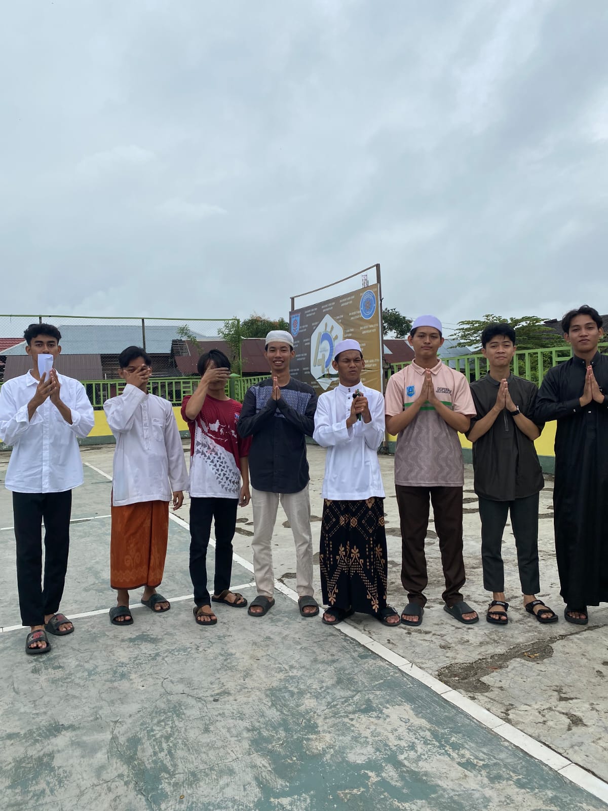 Momen kelas 12 F5 SMAN 1 DAHA UTARA